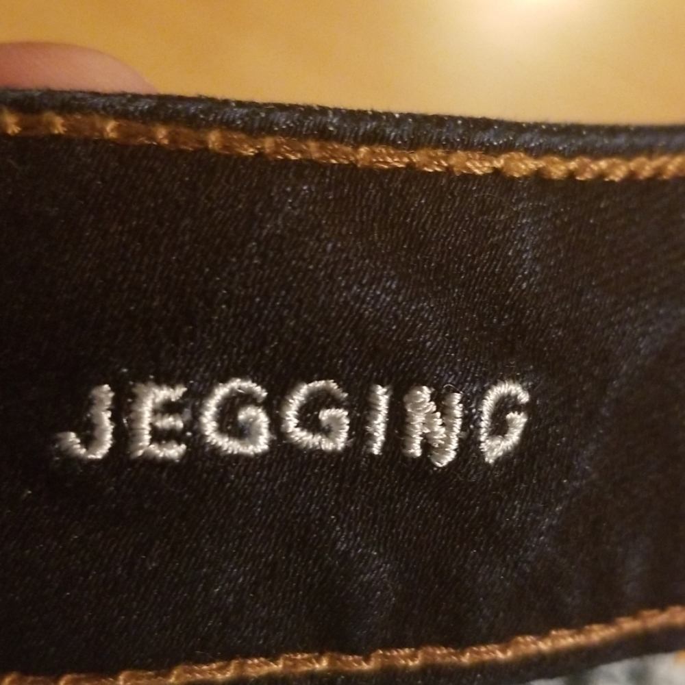 Jeans - Picture 4 of 4